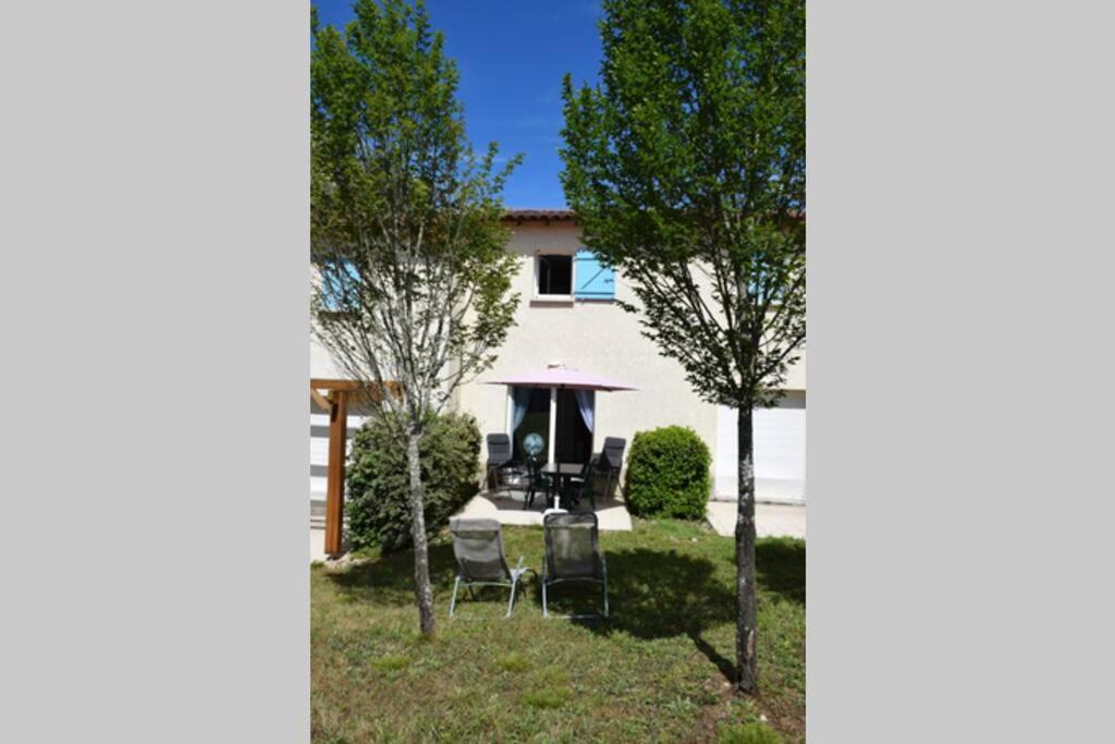 Location Maison A Cajarc 46160 Exterior foto