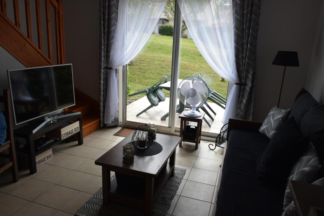 Location Maison A Cajarc 46160 Exterior foto